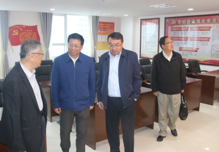 青海省副省長、省國資委黨委書記、主任王黎明，蒞臨省物產(chǎn)集團調(diào)研指導工作